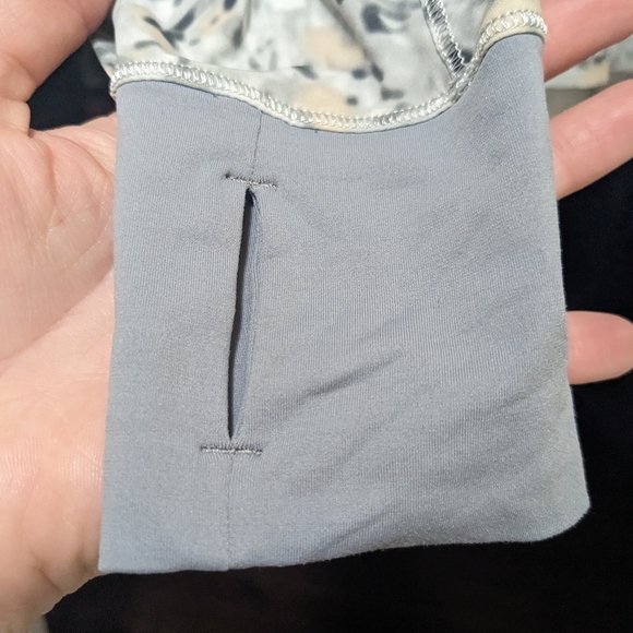 Lululemon Half Zip Pullover size 2 - Picture 4 of 8